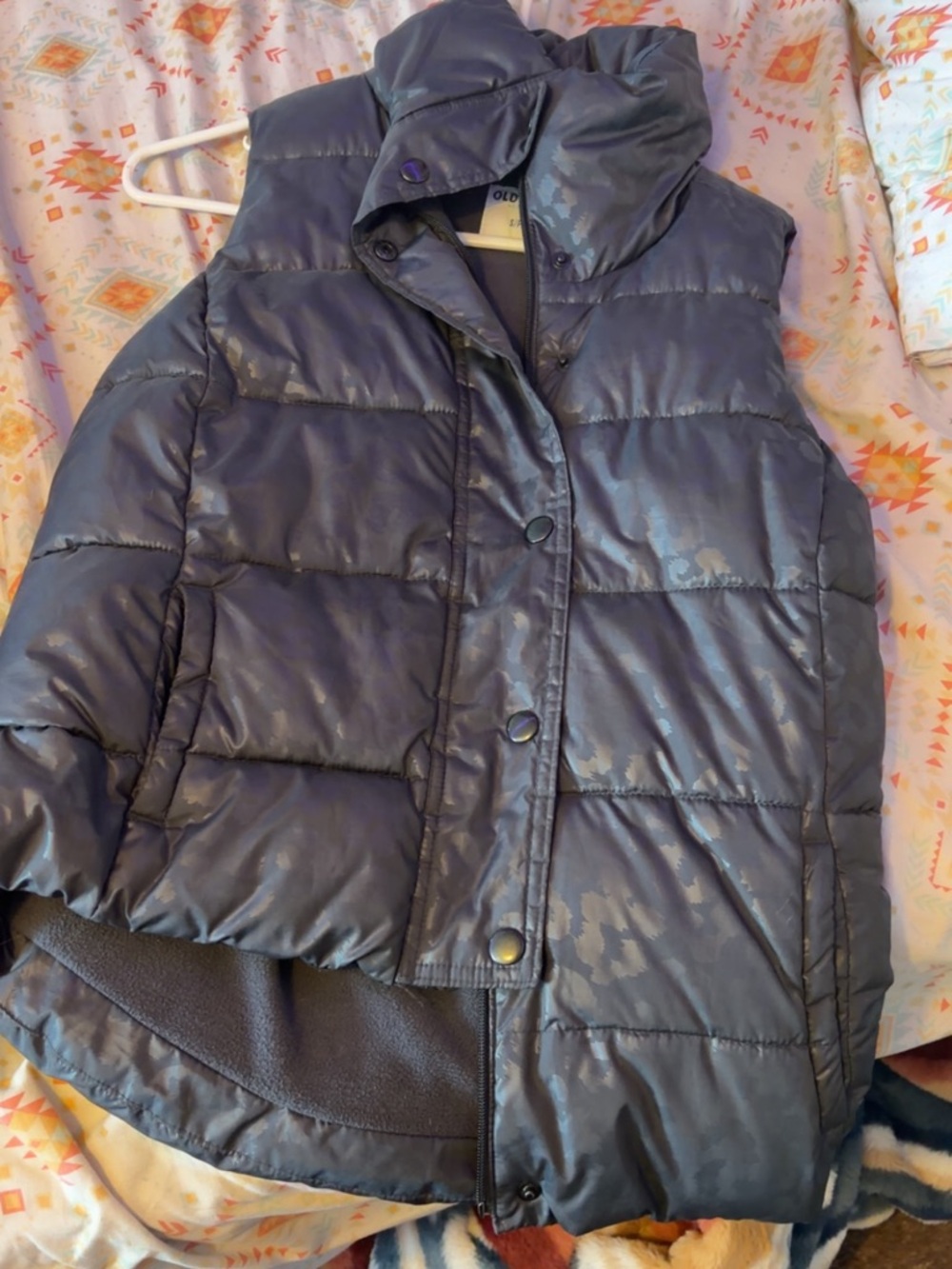 Old Navy Navy Quilted Puffer Vest